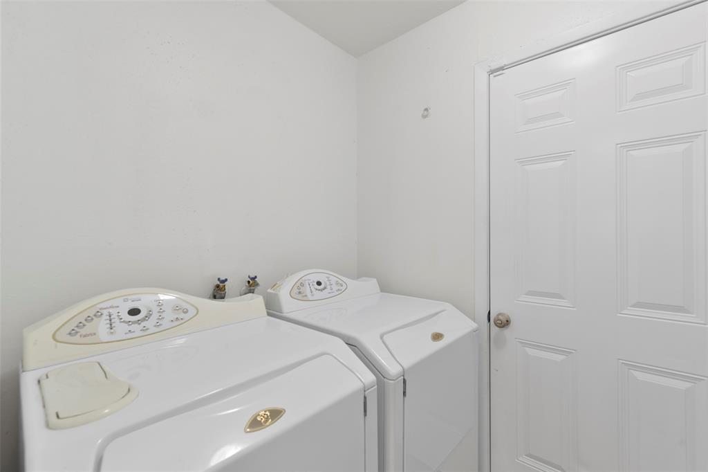 15823 Fox Springs Drive, Houston, Texas image 19