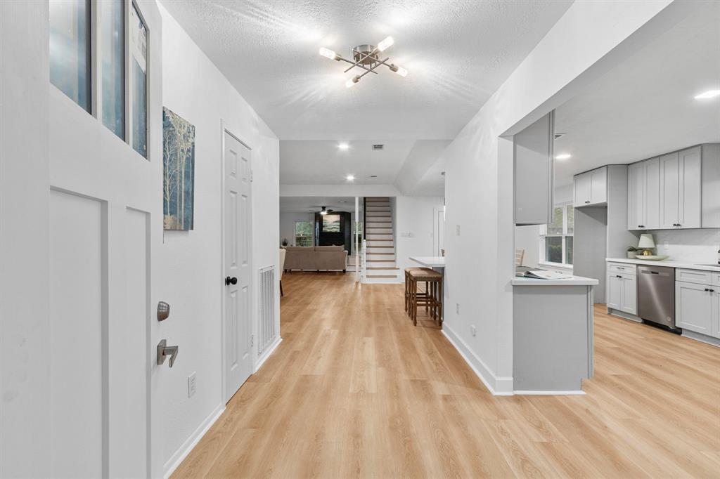 9804 Ironwood Lane, Richmond, Texas image 3