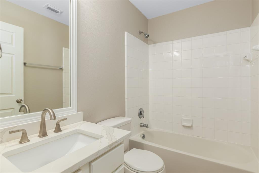5206 Fairtide Drive, Baytown, Texas image 22