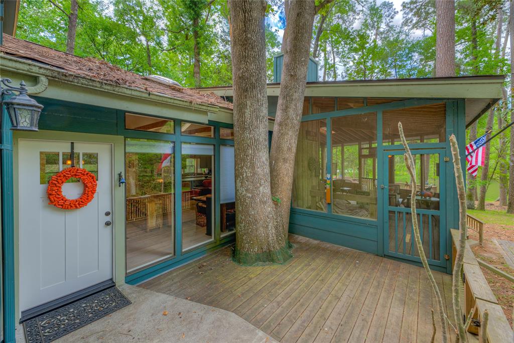 435 Terrace Trail, Goodrich, Texas image 3