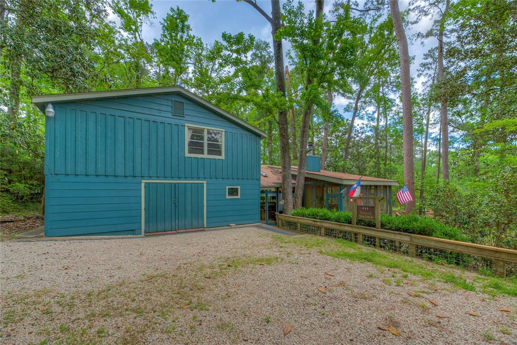 435 Terrace Trail, Goodrich, Texas image 2