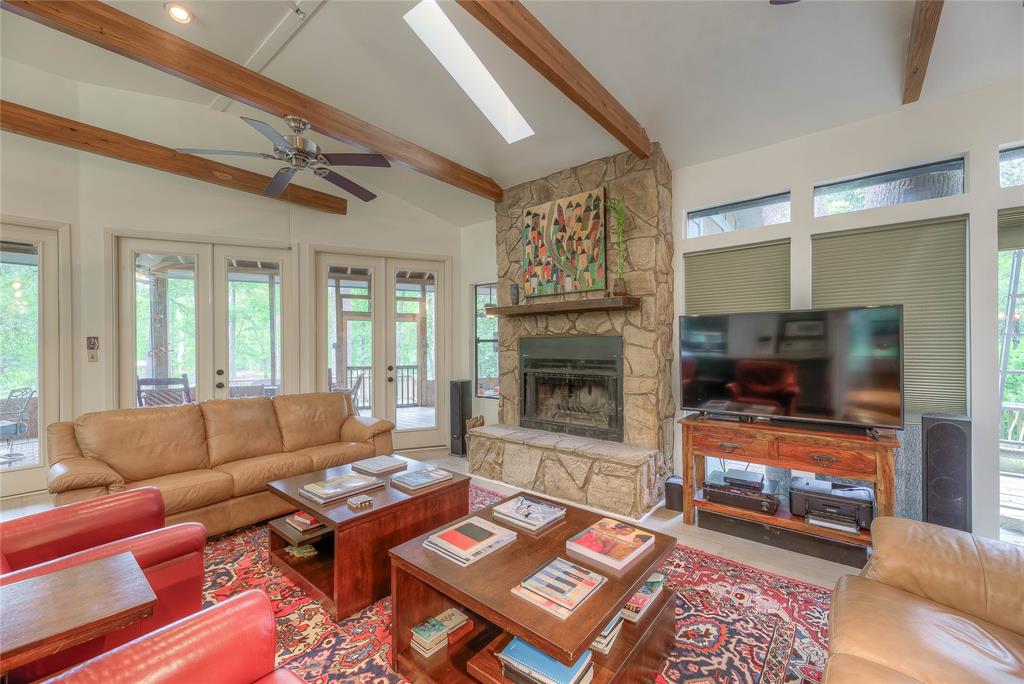 435 Terrace Trail, Goodrich, Texas image 7