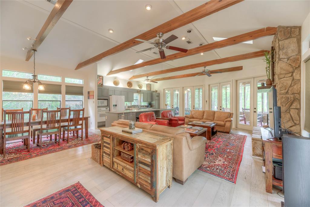 435 Terrace Trail, Goodrich, Texas image 4