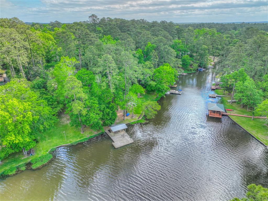 435 Terrace Trail, Goodrich, Texas image 1