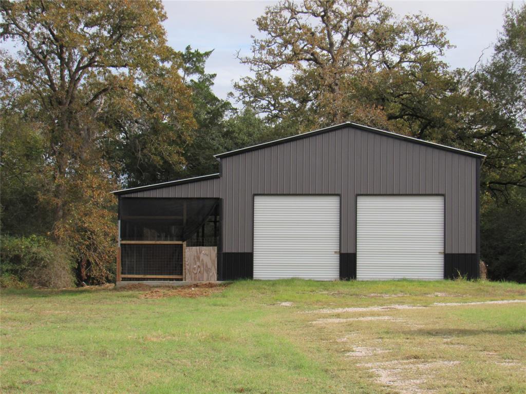 10895 Zetter Rd, Brenham, Texas image 34