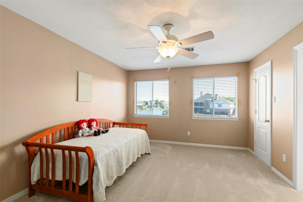 207 Kingfisher Drive, Sugar Land, Texas image 33