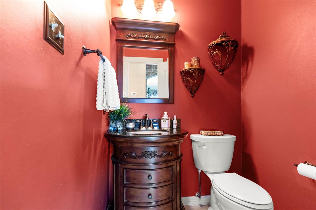 207 Kingfisher Drive, Sugar Land, Texas image 12