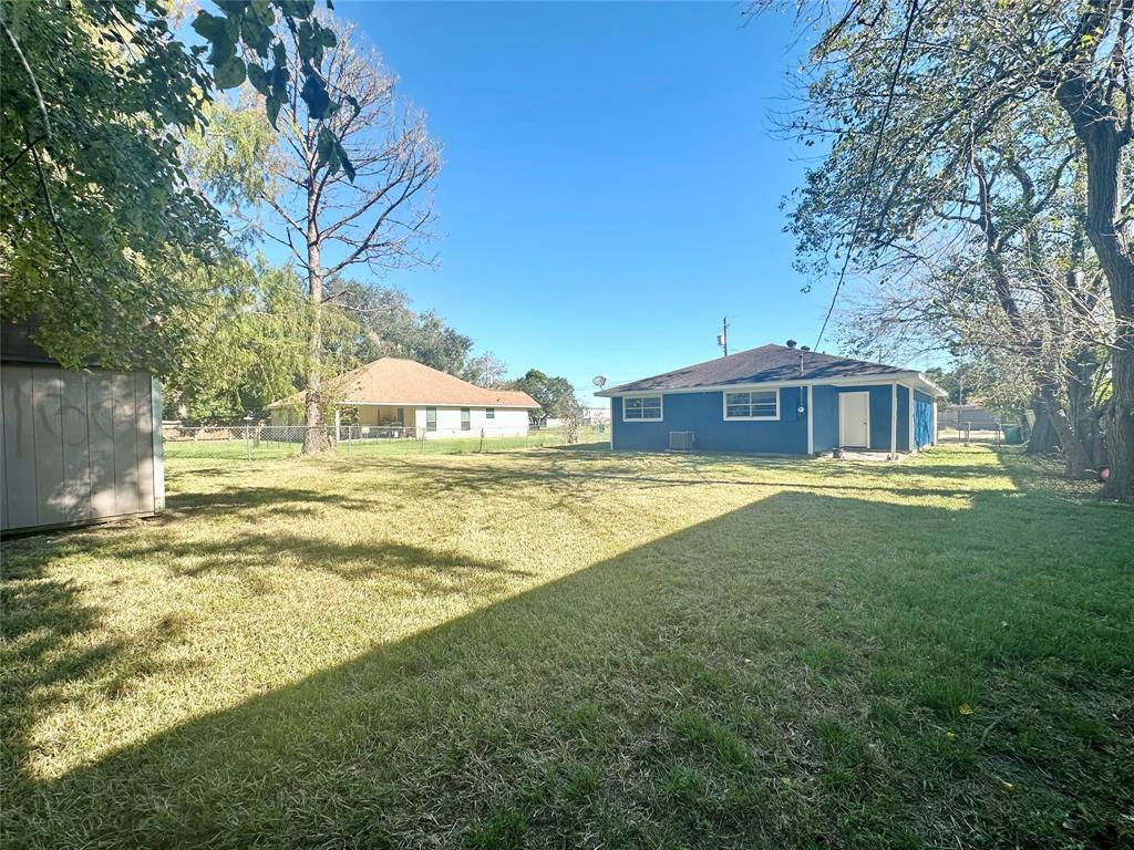 800 Hudler Street, La Marque, Texas image 12