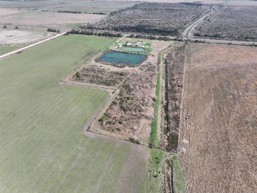7124 Hwy 124, Stowell, Texas image 2