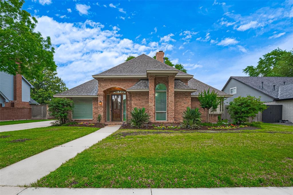 16218 Capri Drive, Jersey Village, Texas image 3