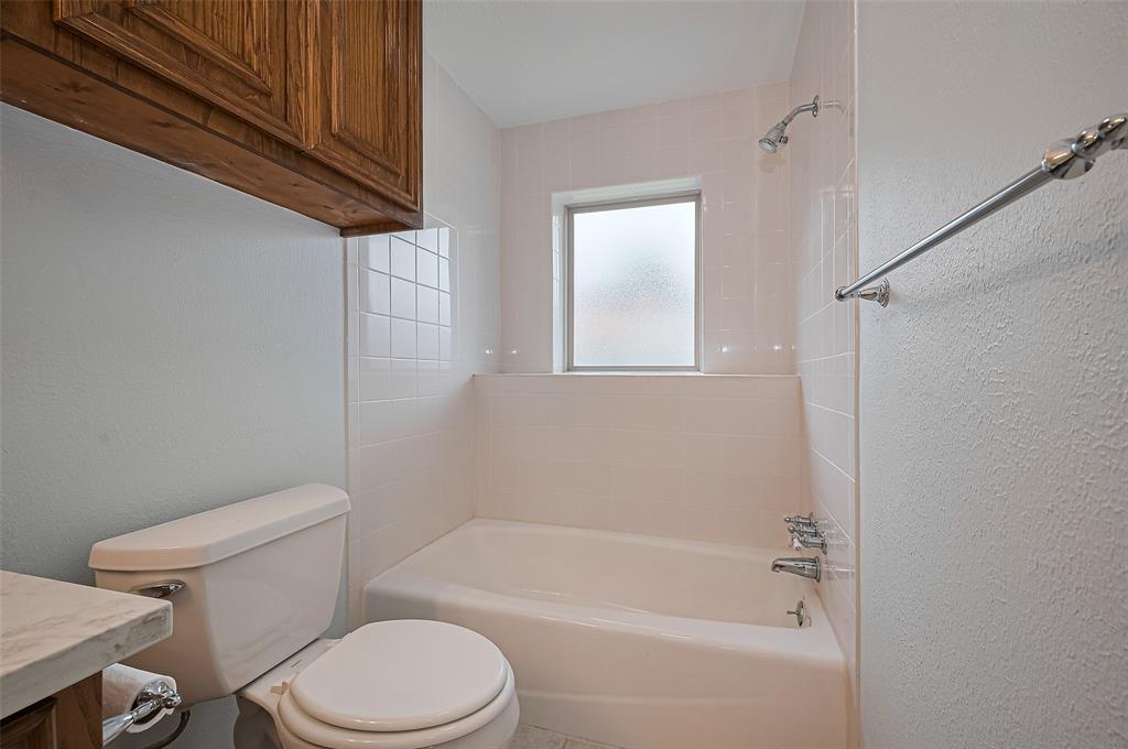 16218 Capri Drive, Jersey Village, Texas image 38