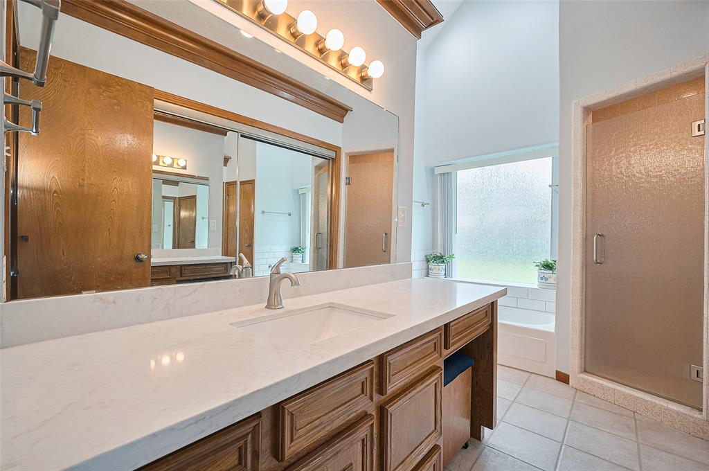 16218 Capri Drive, Jersey Village, Texas image 32