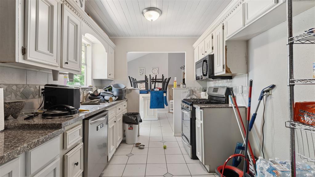 1014 Pimlico Drive, Pearland, Texas image 7
