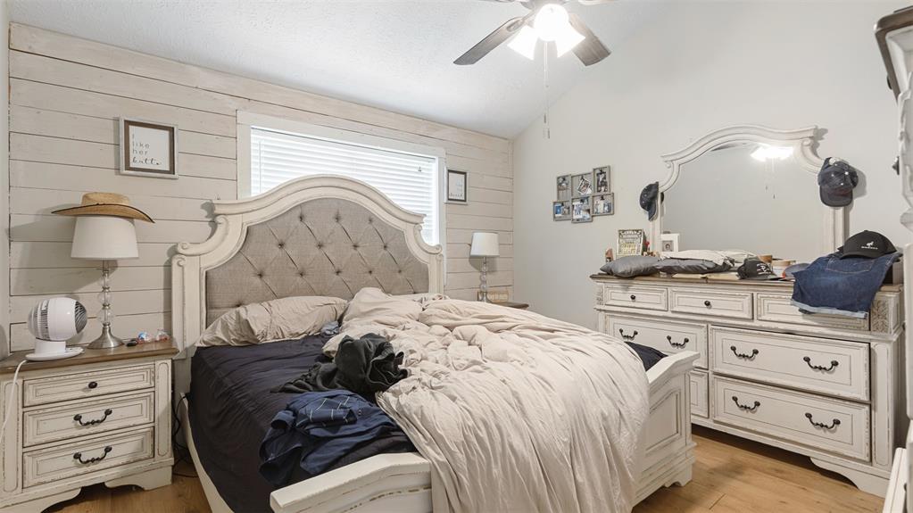 1014 Pimlico Drive, Pearland, Texas image 11