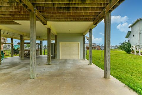 A home in Crystal Beach