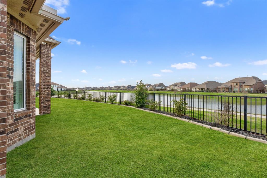 4339 Martin Ridge Drive, Manvel, Texas image 22