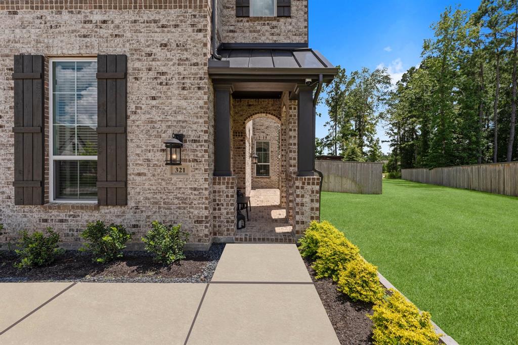 321 Mallory Court