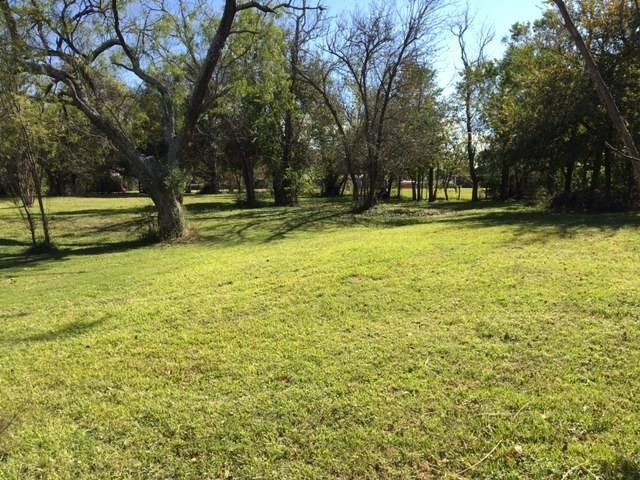 Columbus Road, Sealy, Texas image 4