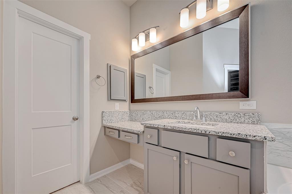 114 Handley Drive, Montgomery, Texas image 39