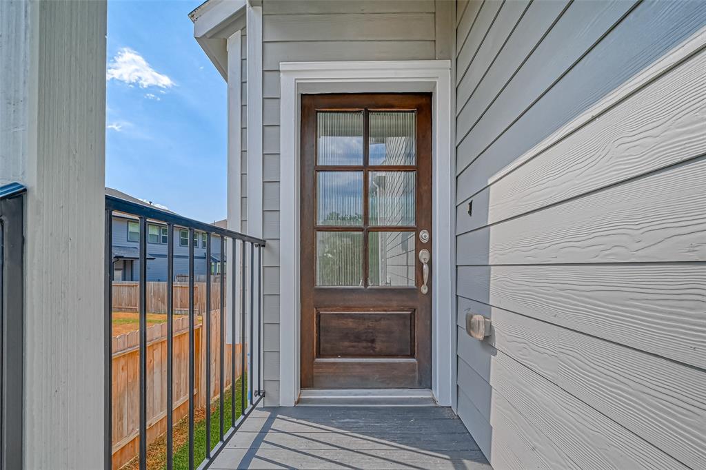 114 Handley Drive, Montgomery, Texas image 6