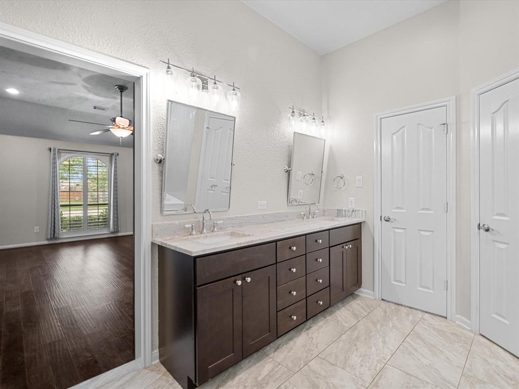 1711 Yucca Court, League City, Texas image 20