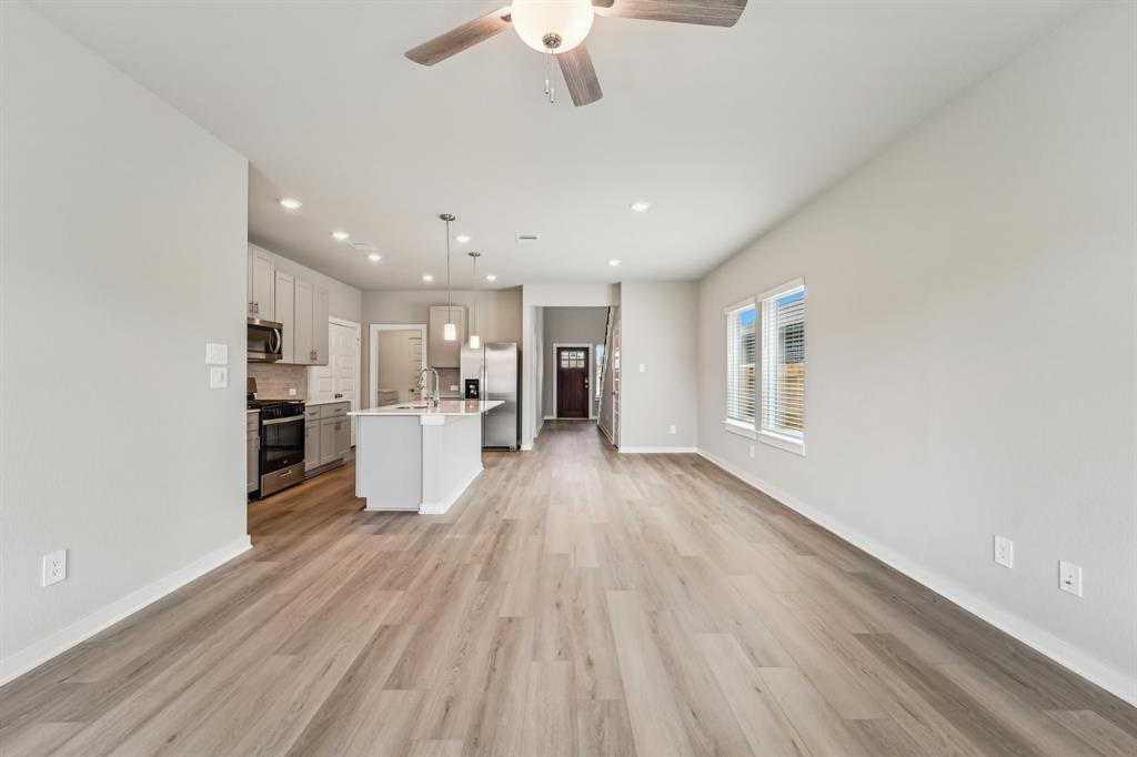1667 Shae Oak Lane