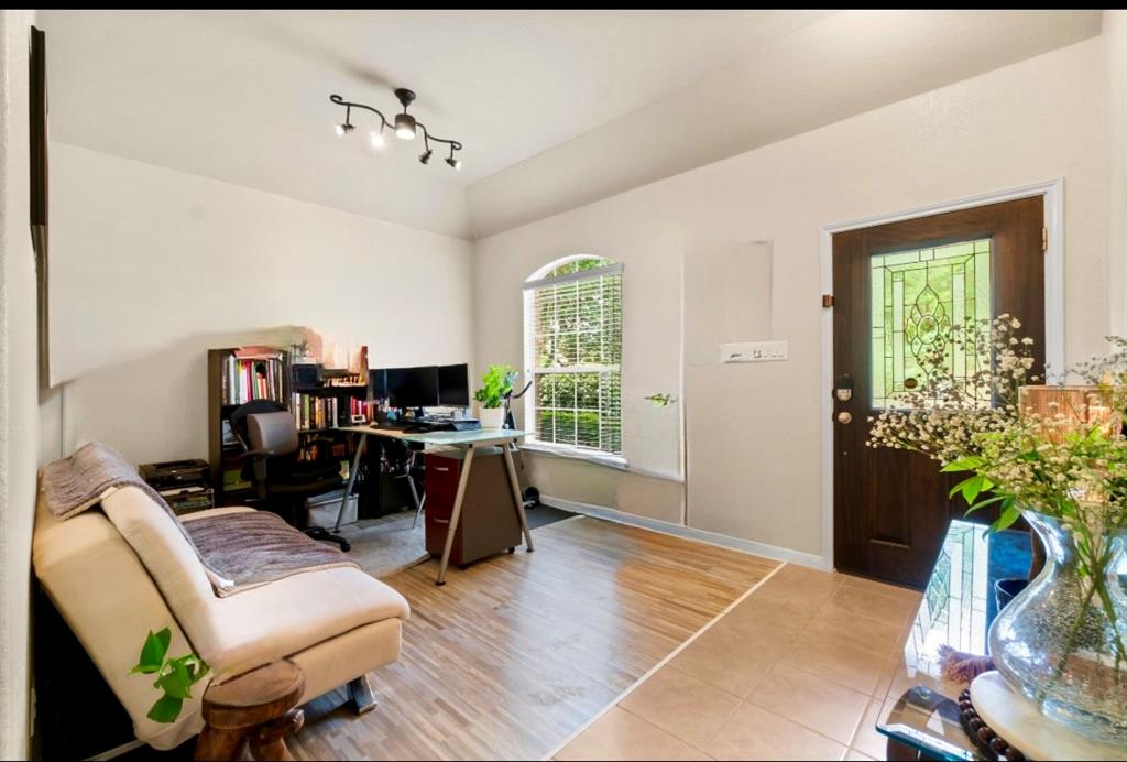 111 S Fulton Street, Texas City, Texas image 4