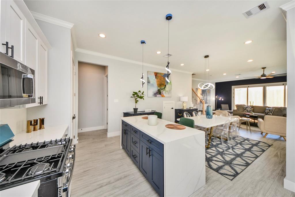 3033 Dennis Street, Houston, Texas image 19