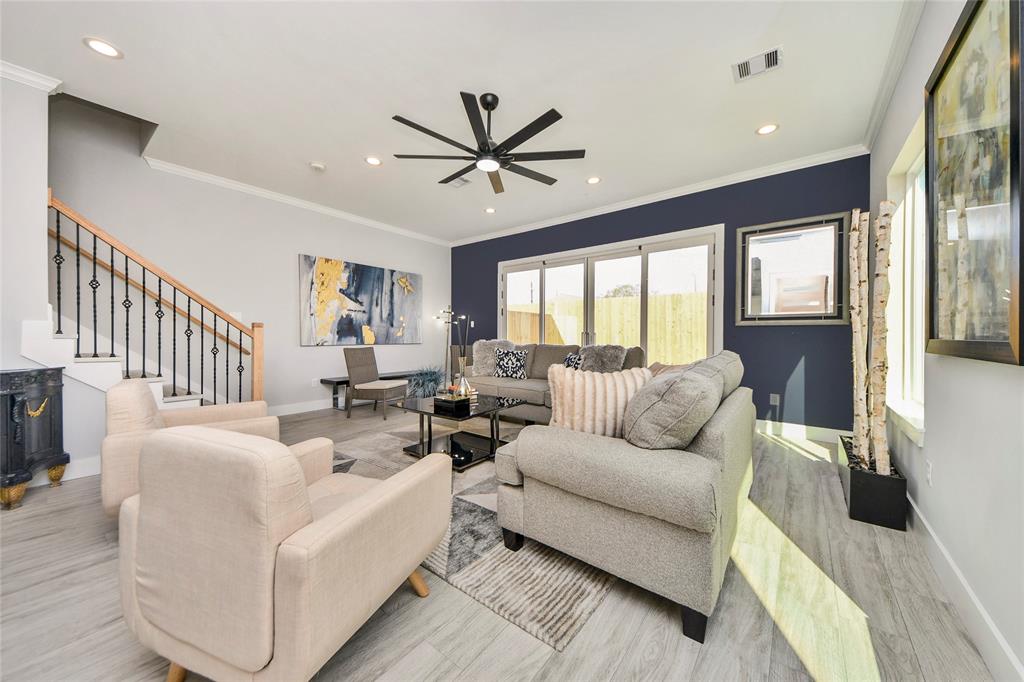 3033 Dennis Street, Houston, Texas image 7