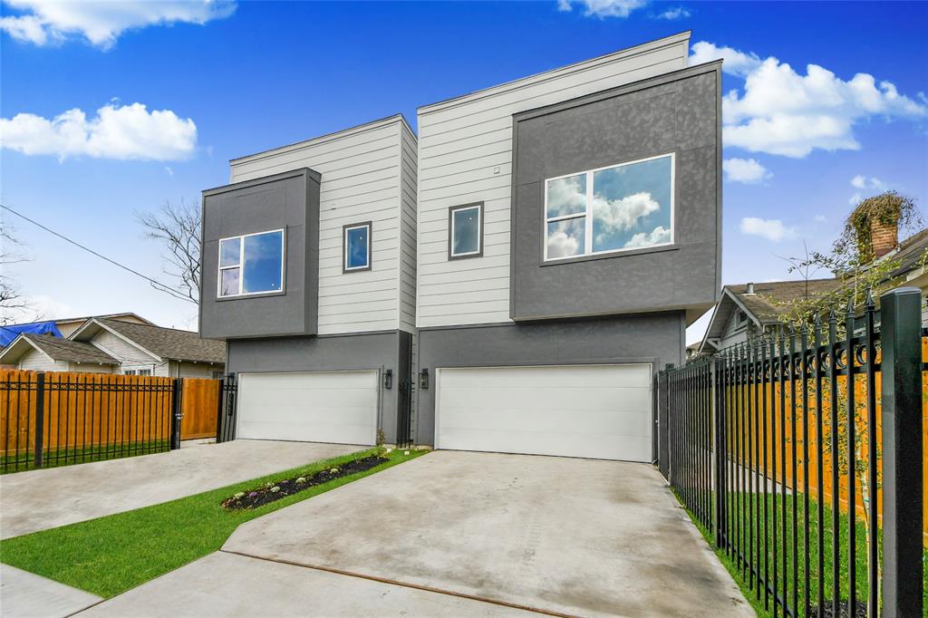 3033 Dennis Street, Houston, Texas image 2