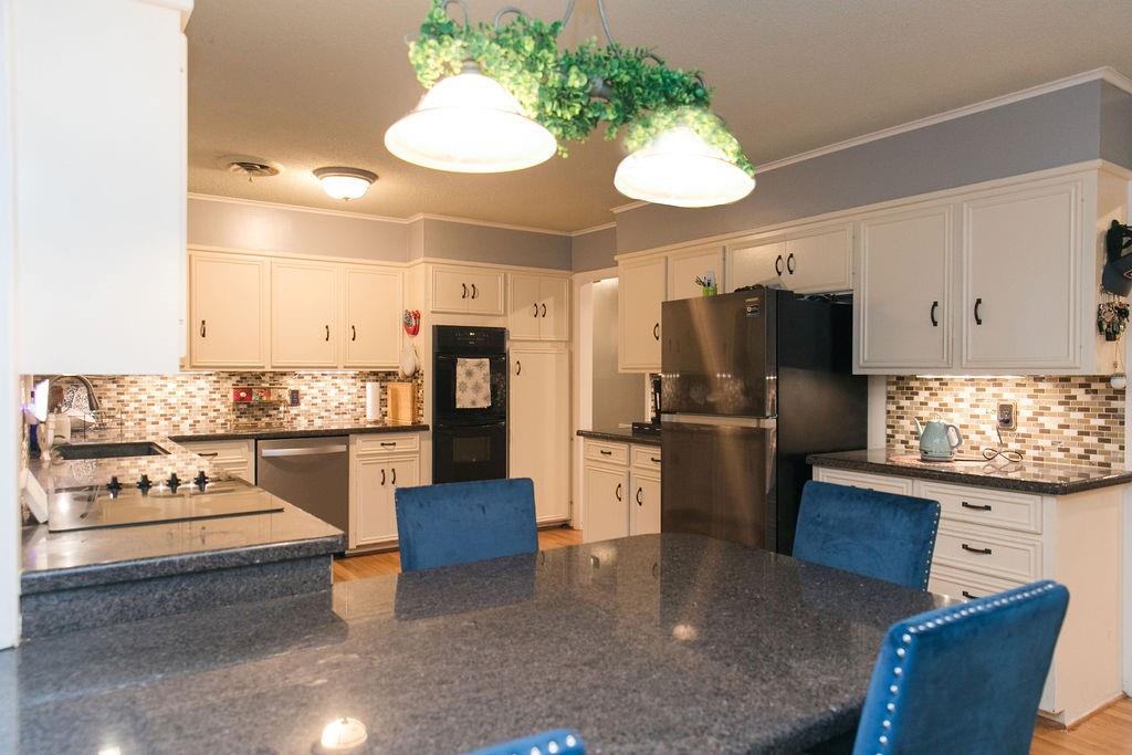 3917 Wickersham Street, Bay City, Texas image 14