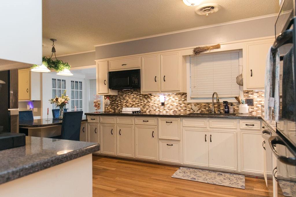 3917 Wickersham Street, Bay City, Texas image 10