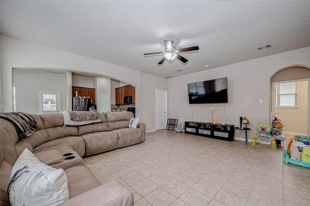 3623 Sumner Lodge Drive, Katy, Texas image 5