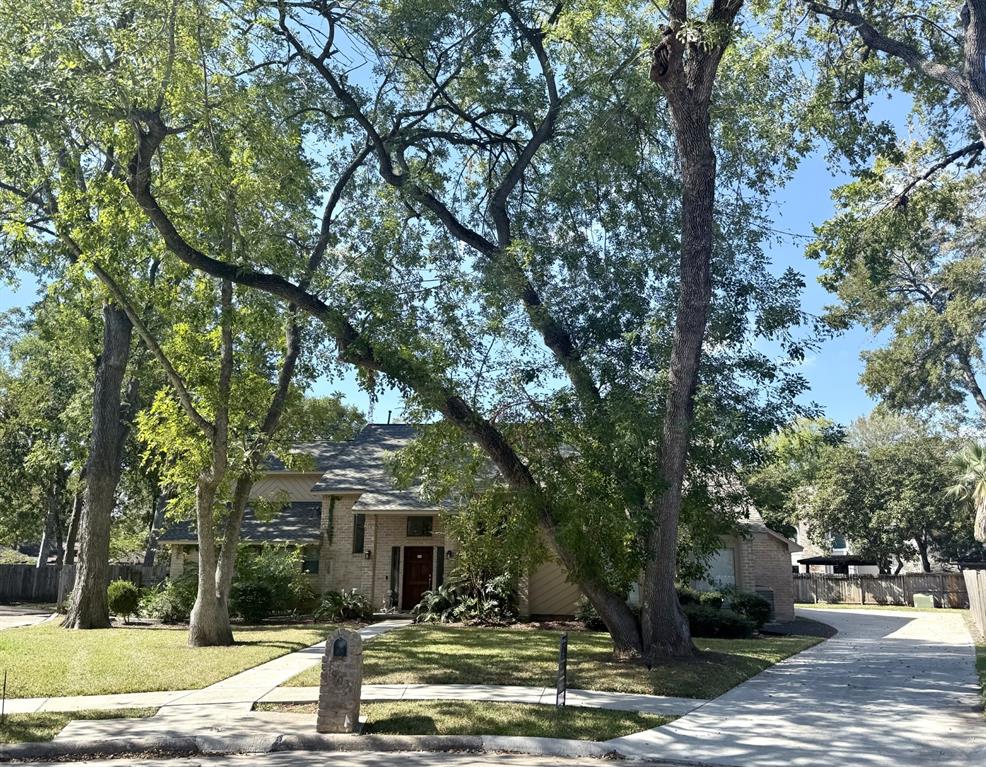 1903 Fawn Way Court, Richmond, Texas image 1