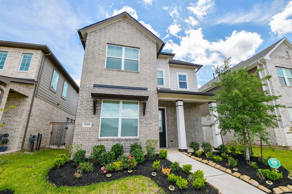 2146 Bridgeport Path Drive