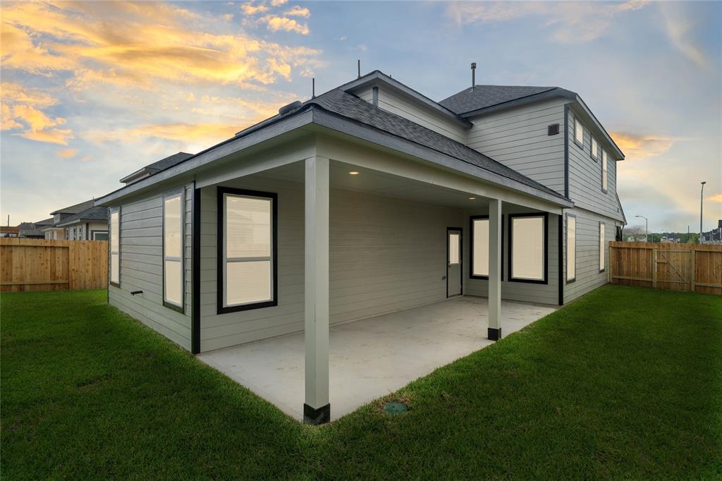 2915 Vannay Lane, Rosenberg, Texas image 18