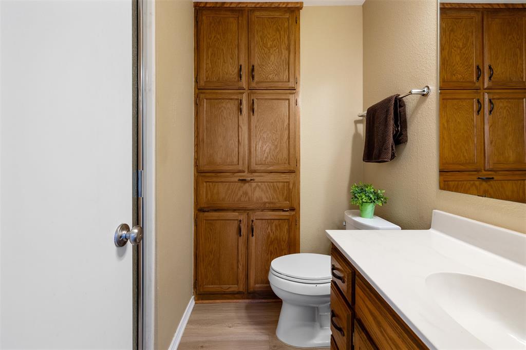 688 Rolling Oaks Drive, Giddings, Texas image 22