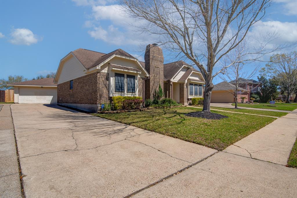 6819 Gleneagles Drive, Pasadena, Texas image 2
