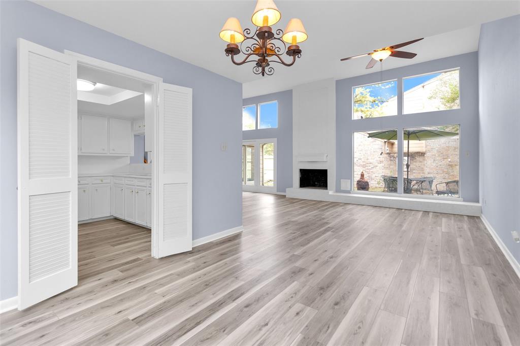 12015 Champion Forest Drive, Houston, Texas image 19