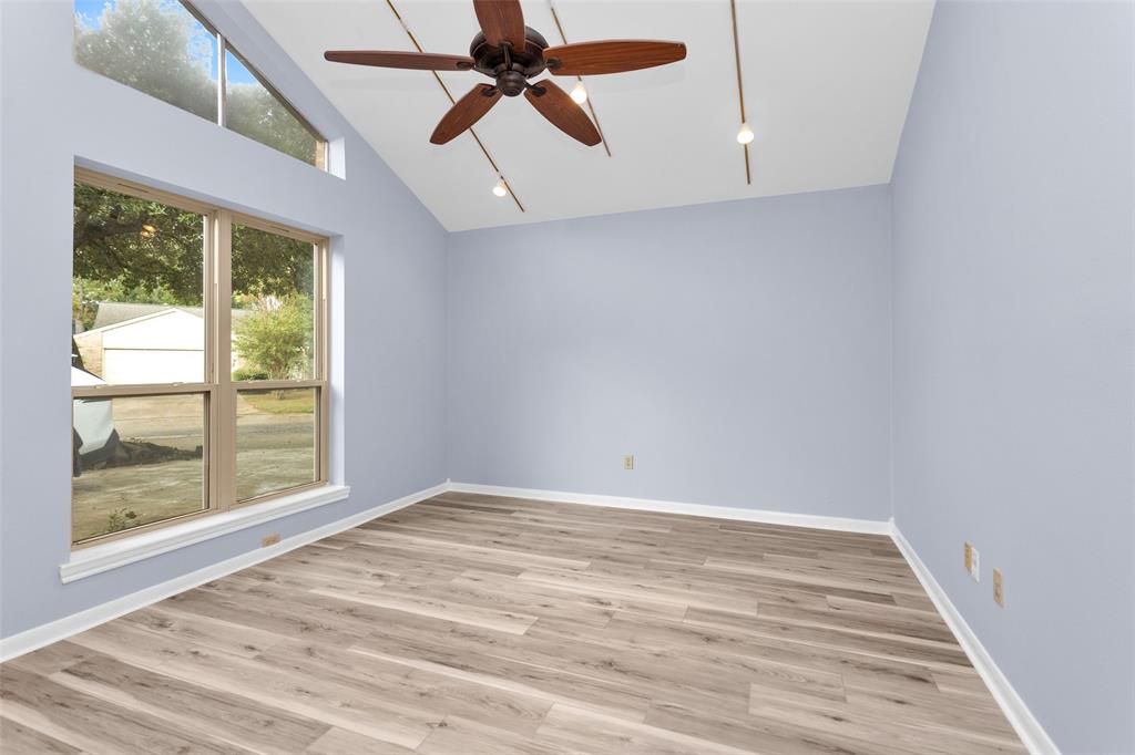 12015 Champion Forest Drive, Houston, Texas image 9