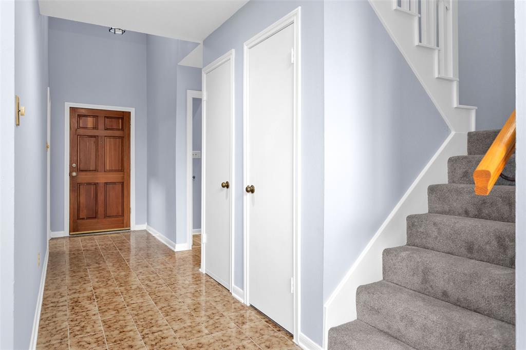 12015 Champion Forest Drive, Houston, Texas image 8