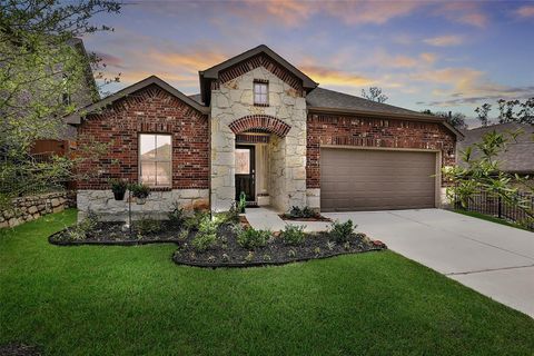 Photo of 926 Golden Willow Lane, Conroe, TX 77304 (MLS # 29464536)
