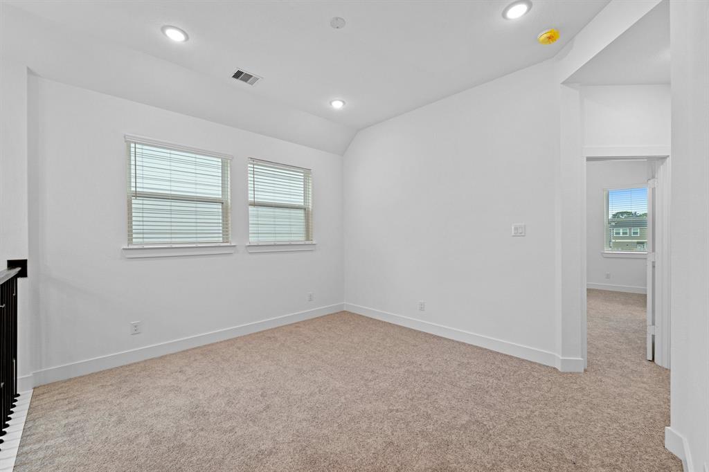 2818 Park Hill Drive Dr, Stafford, Texas image 17