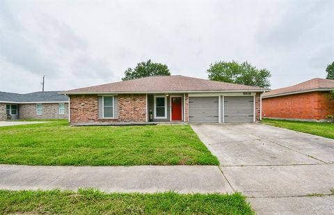 Single Family Residence in La Porte TX 9918 Stonemont Road.jpg