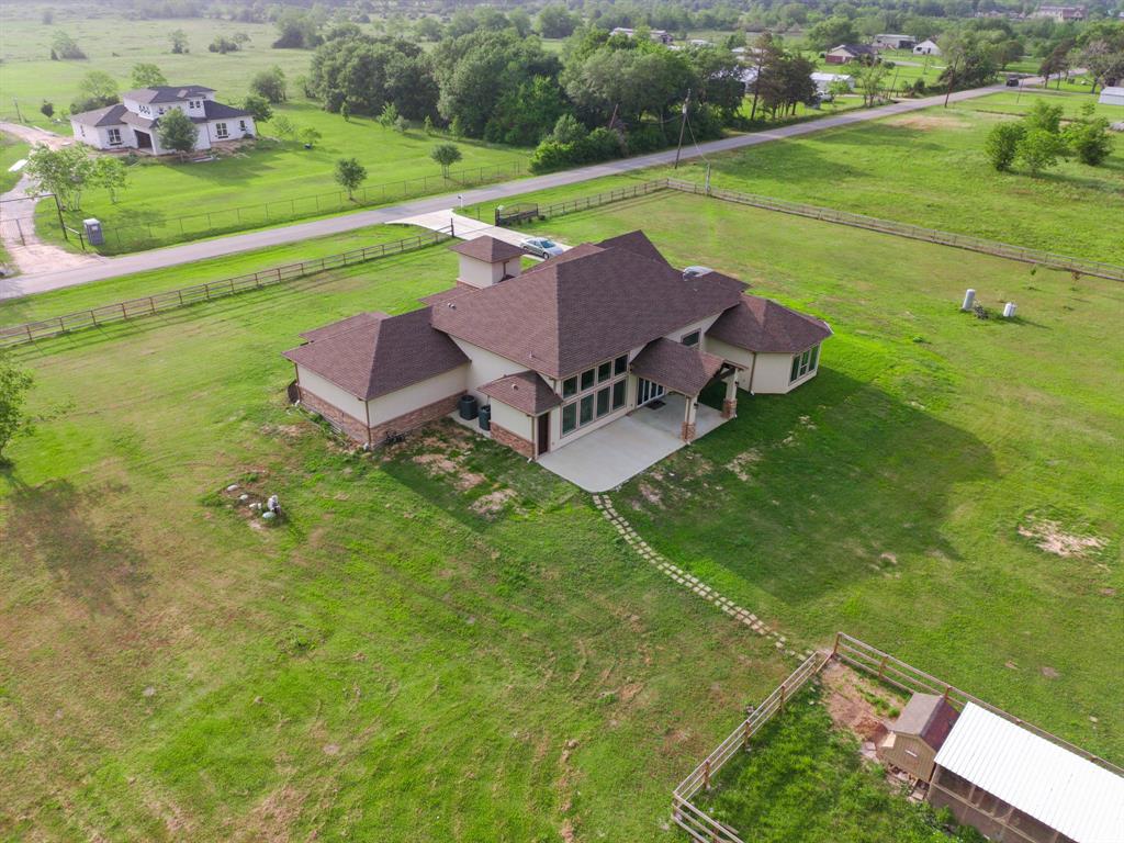 8801 County Road 79, Rosharon, Texas image 3