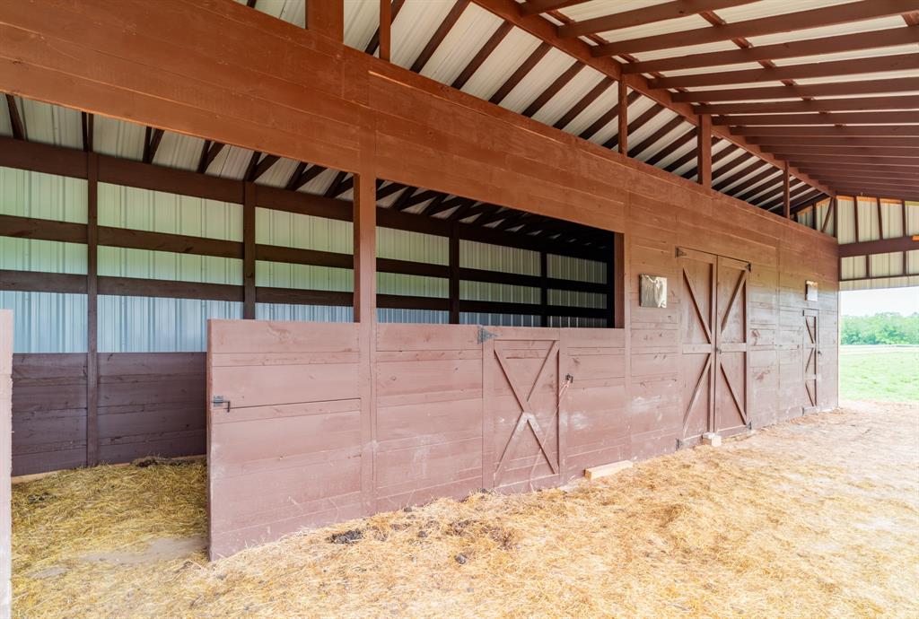 8801 County Road 79, Rosharon, Texas image 32
