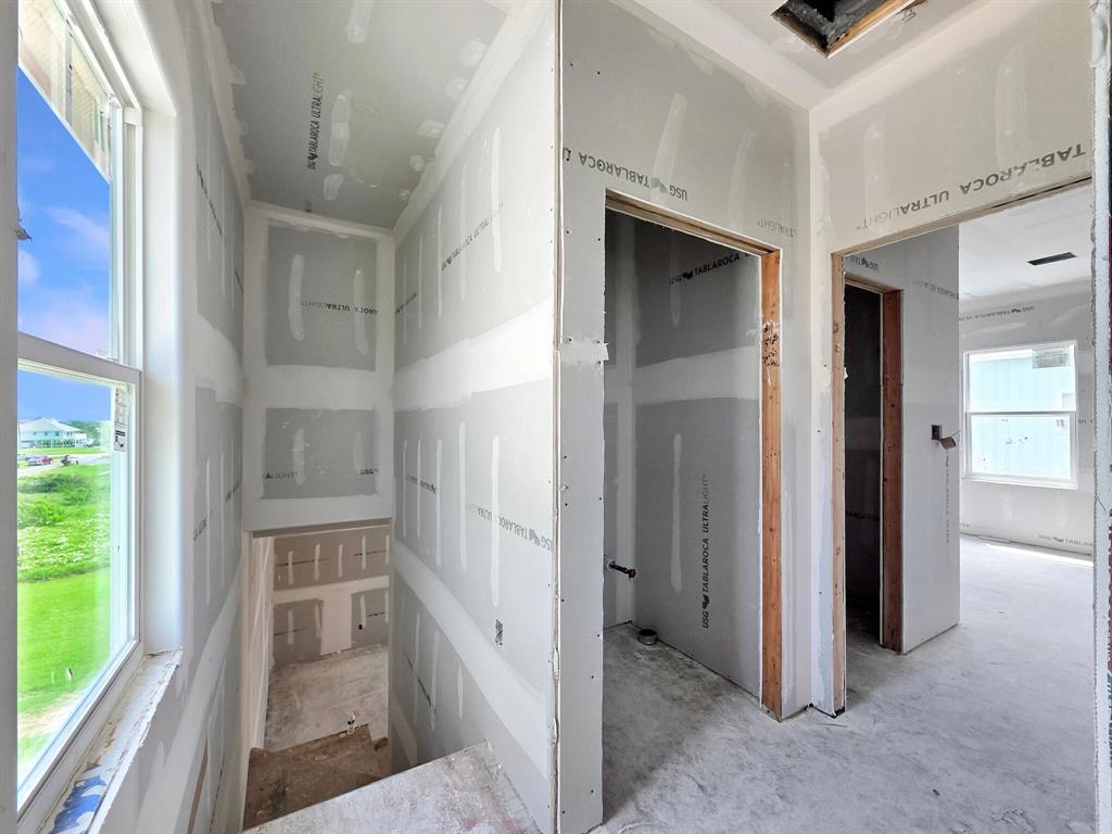 186 Ocean View Drive, Crystal Beach, Texas image 30