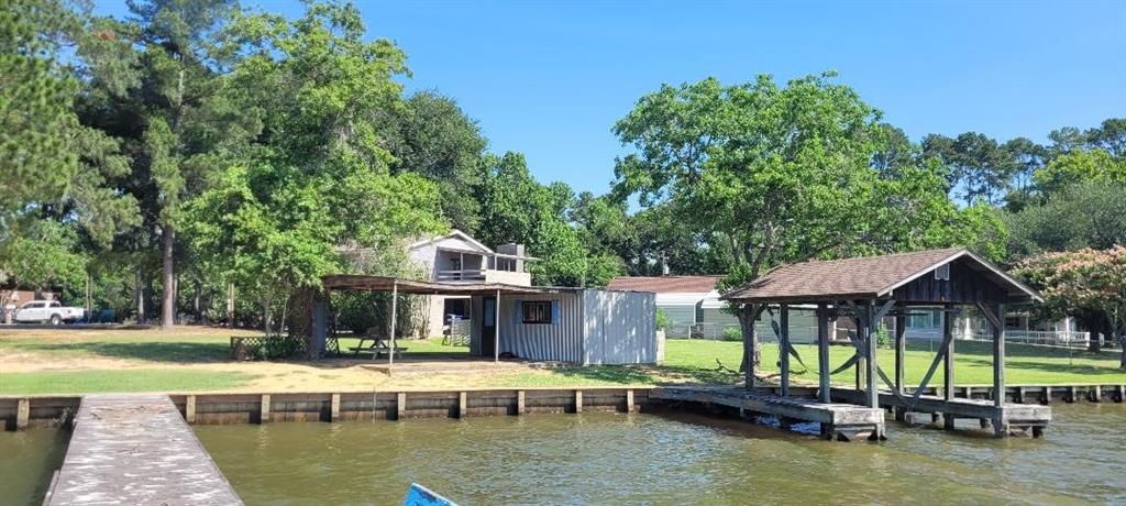 15088 Cozy Cove Lane, Willis, Texas image 4