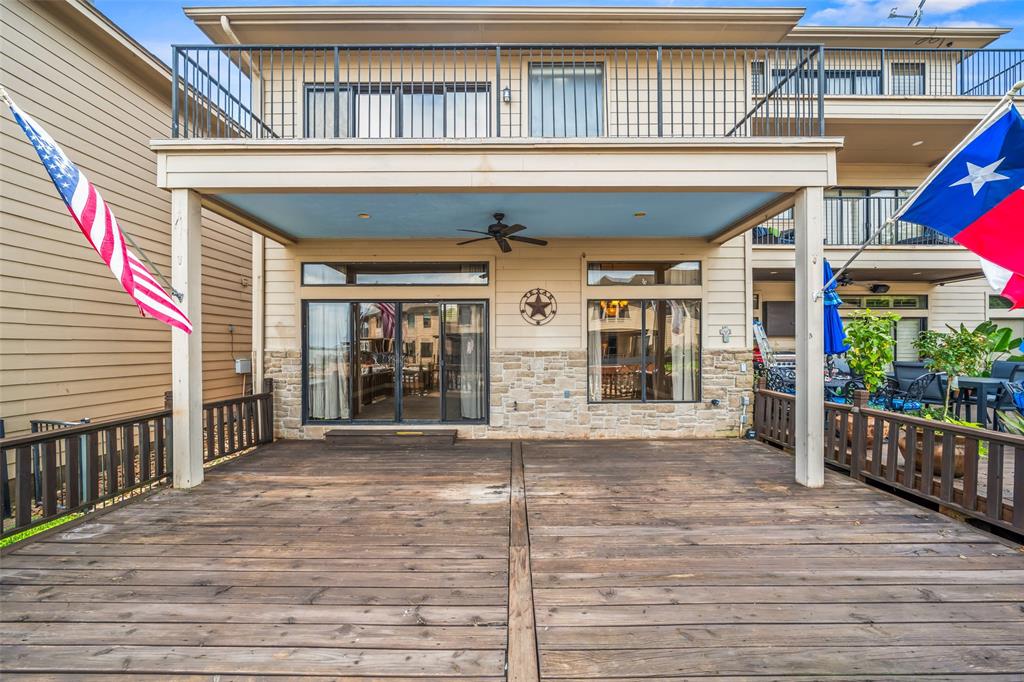 338 Old Aqua Landing W