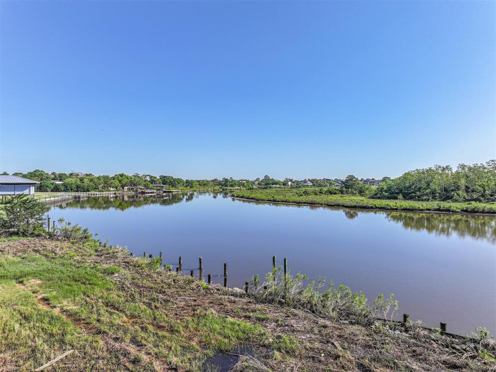 4419 Leonetti Lane, Dickinson, Texas image 6
